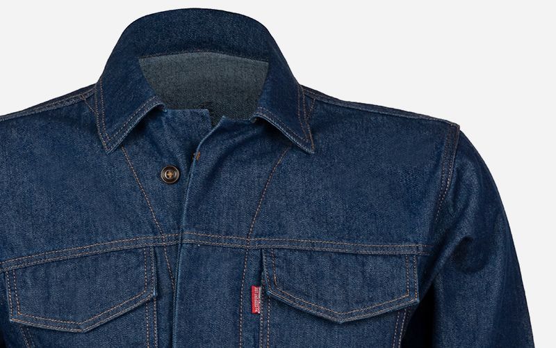 Imagen de una persona usando la chompa de Confortline